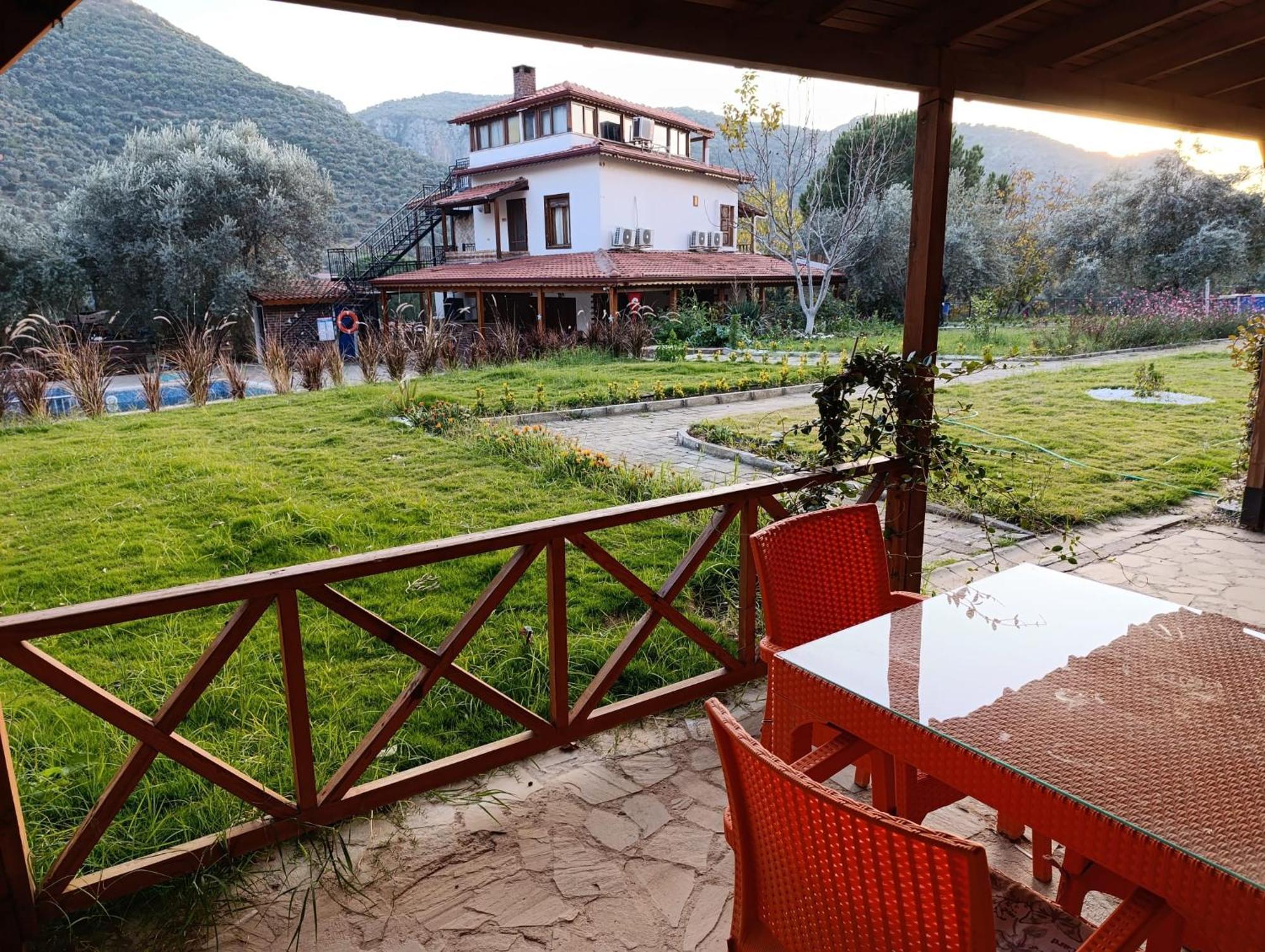 Deniz butik otel Sirince Luaran gambar